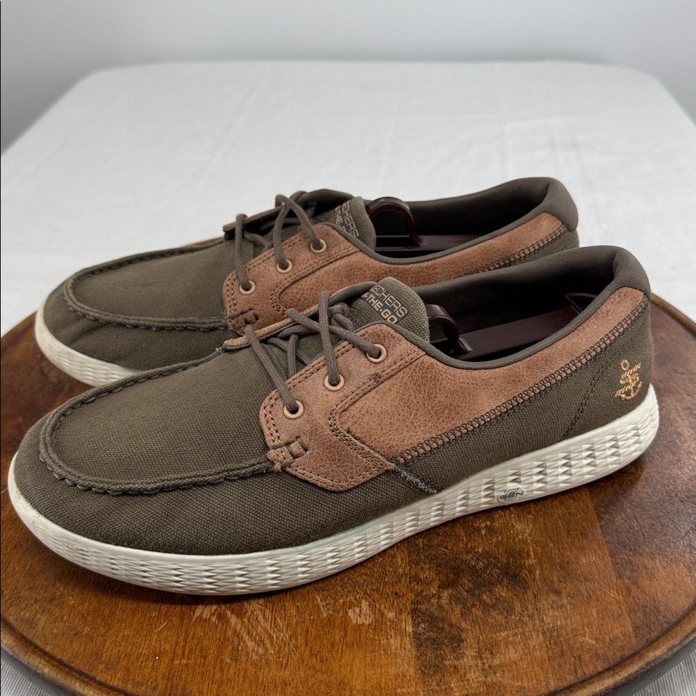 Skechers Shoes Mens 9 GogaMax Boat Loafers Lace Gen 5 Brown